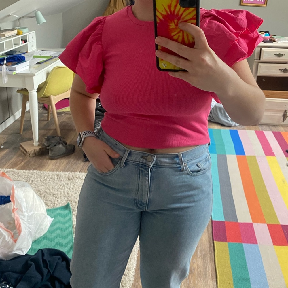 Large puff sleeve BODY SUIT I had it folded up